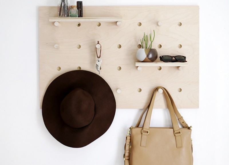 DIY: Zo maak je deze kapstok/wand organizer zelf