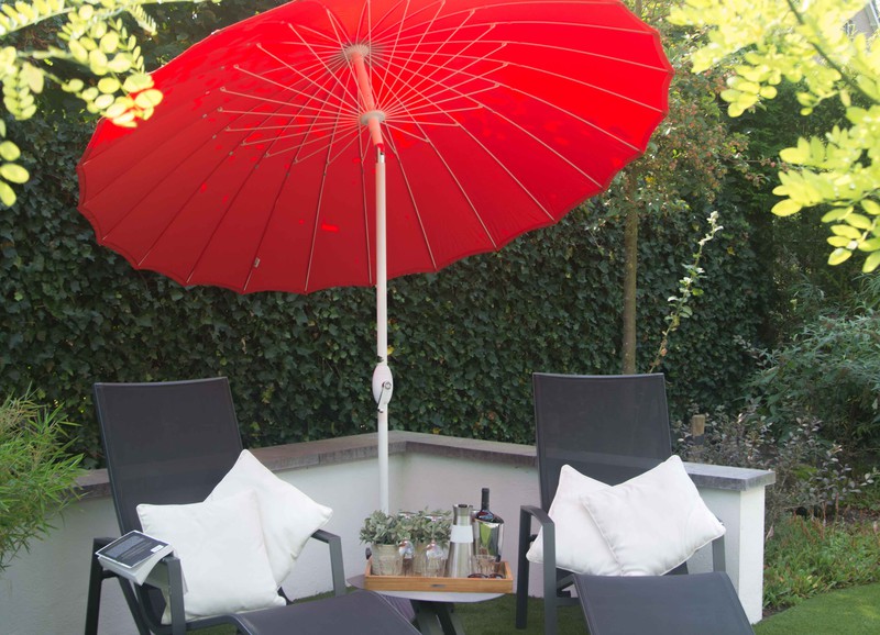 6x parasols in de tuin