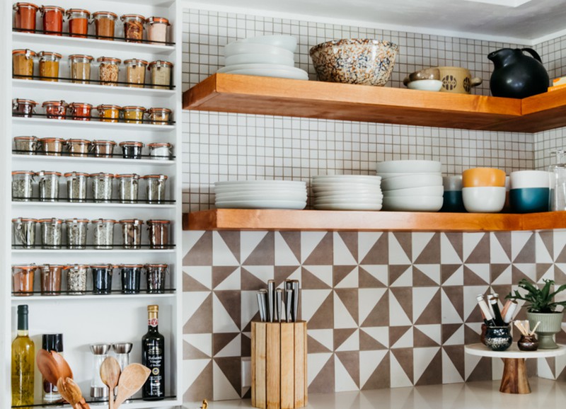 Inspiratie: kruidenrek in de keuken