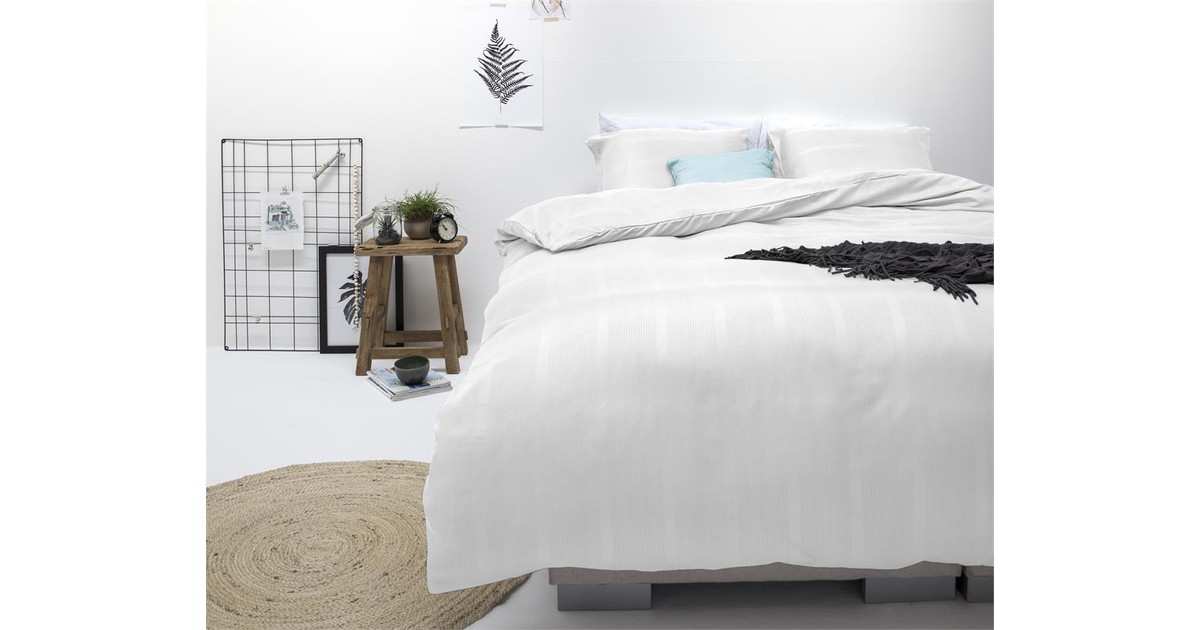 Zensation Dekbedovertrek Lines 200X200Cm Wit zensation kopen in de aanbieding