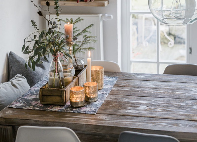 Binnenkijken in een huis met originele kerstdecoratie