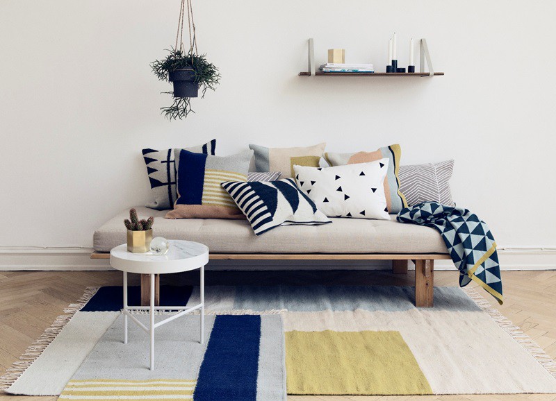 trend: kussens met grafische print om de bank op te fleuren - alles