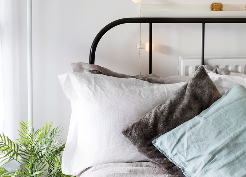 7x waarom een lichtsnoer in de slaapkamer nog steeds heel leuk staat