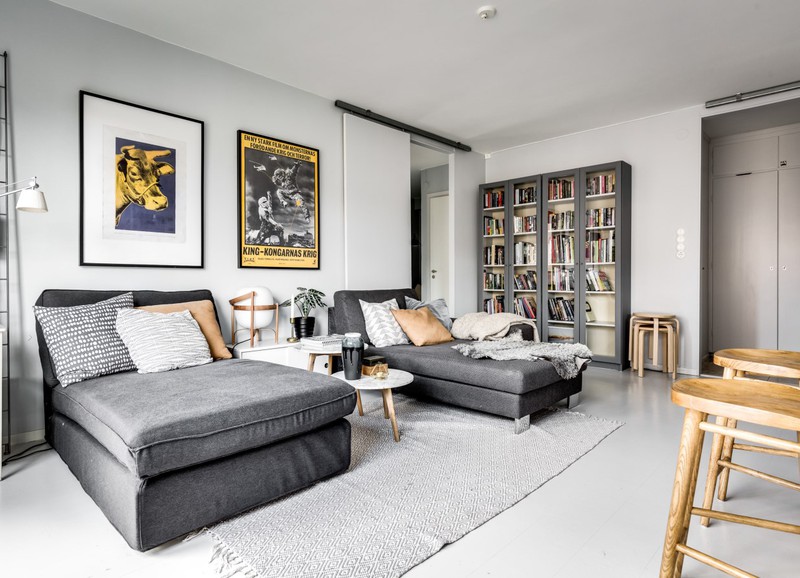 Binnenkijken bij: een interieur met veel wit, grijs en hout alles ... Grijs met wit interieur